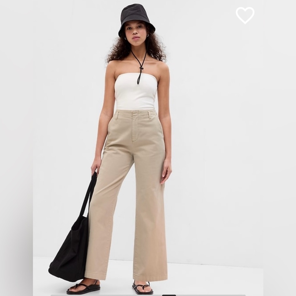 New With Tags - Mid Rise Loose Khakis - size 8 - ﻿﻿Moonstone tan